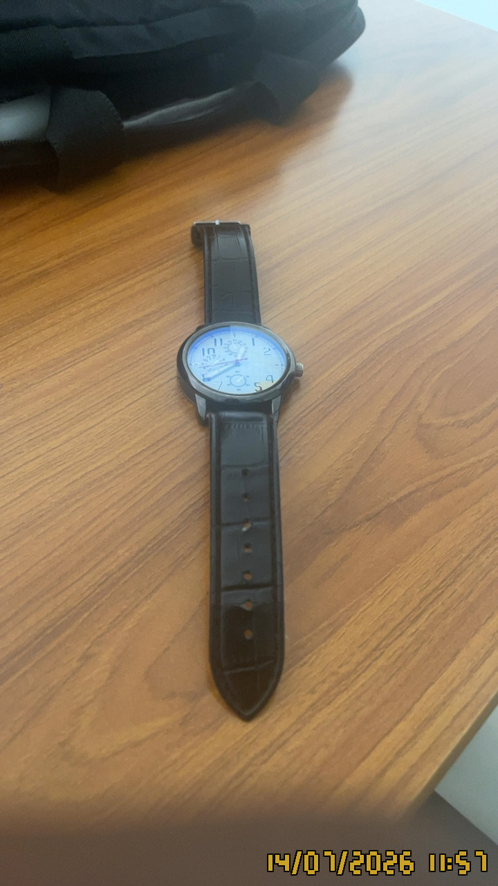 Photo 3 of 3: Lorex watch