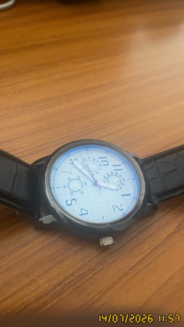 Photo 2 of 3: Lorex watch
